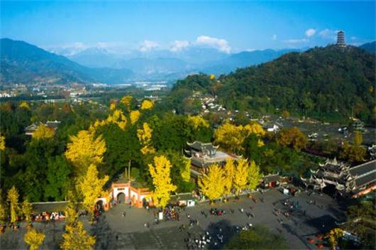 探索新型城鎮(zhèn)化下旅游產(chǎn)業(yè)的開(kāi)發(fā)模式